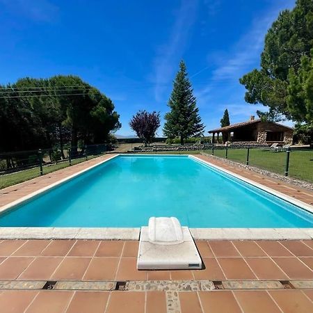 Quinta Mazagatos Segovia Villa ลา ลาสตริญา ภายนอก รูปภาพ
